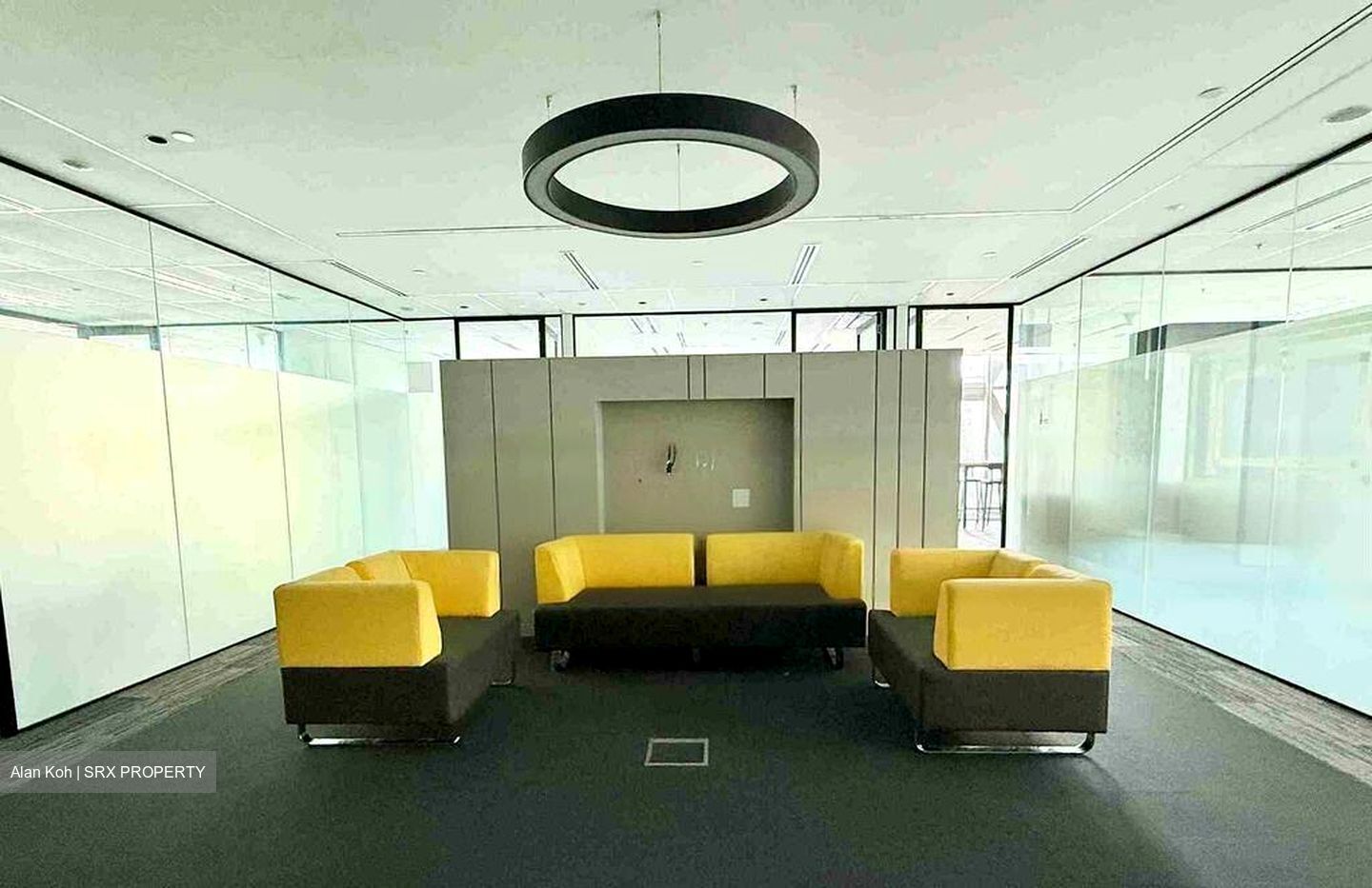 UIC Building (D1), Office #450989781
